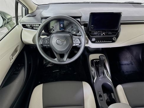 Certified 2023 Toyota Corolla LE image 4
