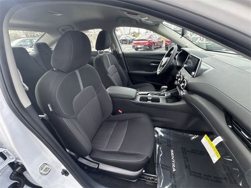 New 2025 Nissan Sentra SV image 23