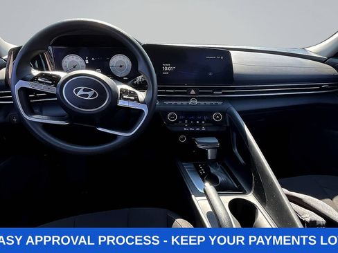 Used 2024 Hyundai Elantra SEL FWD image 7