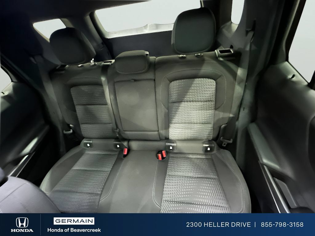 Used 2025 Chevrolet Equinox LT w/ Safety and Technology Package FWD image 24