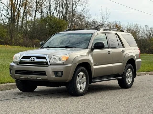 Used 2006 Toyota 4Runner SR5 AWD/4WD image 8
