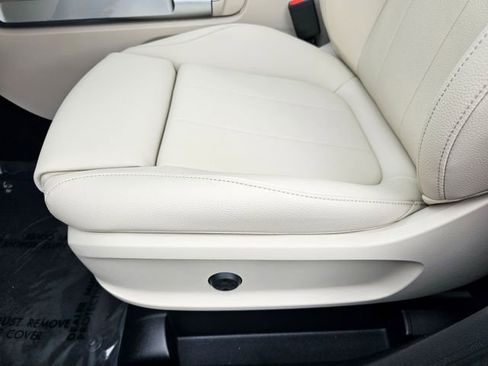 New 2026 Mercedes-Benz GLB 250 4MATIC image 20