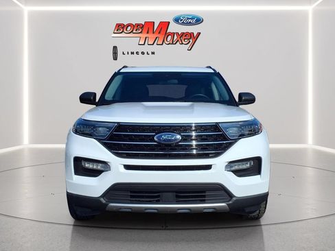 Used 2020 Ford Explorer XLT w/ Equipment Group 202A AWD/4WD image 2