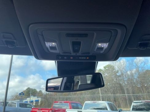 Used 2023 GMC Sierra 1500 SLT image 21