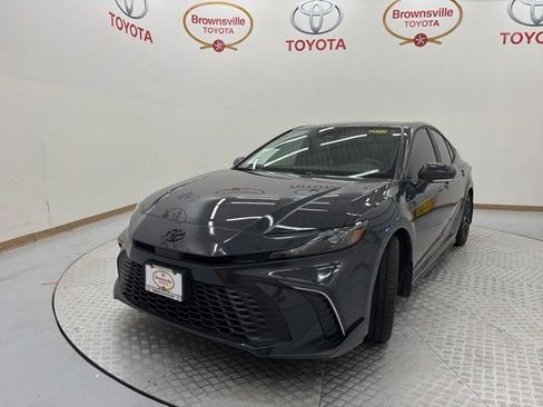 Used 2026 Toyota Camry SE FWD image 2