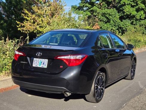 Used 2016 Toyota Corolla S FWD image 5