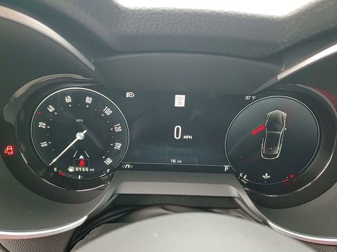 New 2025 Alfa Romeo Stelvio Sprint AWD/4WD image 30