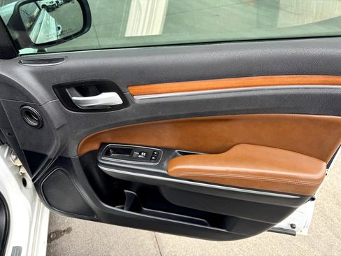 Used 2018 Chrysler 300 C w/ Sun, Sound & Nav Package image 21