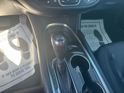 Used 2016 Chevrolet Malibu Premier w/ Driver Confidence Package II image 16