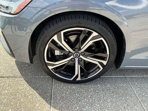 Certified 2024 Volvo S60 B5 Core AWD/4WD image 13