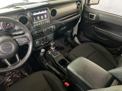 Used 2023 Jeep Gladiator Sport AWD/4WD image 23