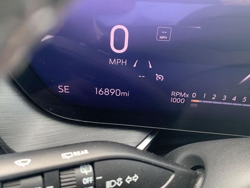Certified 2024 Buick Envision Preferred AWD/4WD image 8