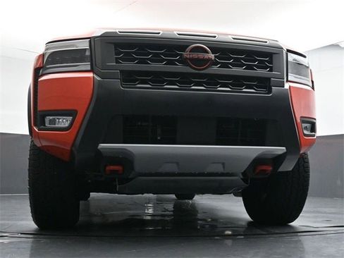Used 2025 Nissan Frontier PRO-4X image 30