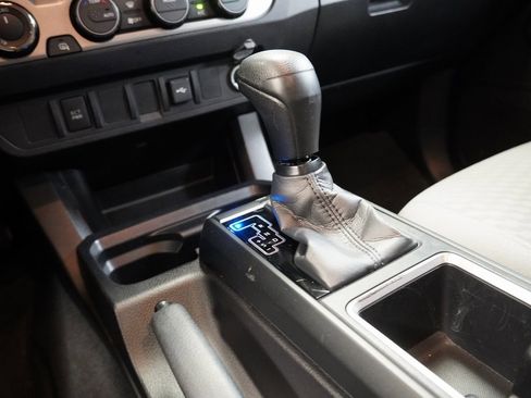 Used 2021 Toyota Tacoma SR image 21