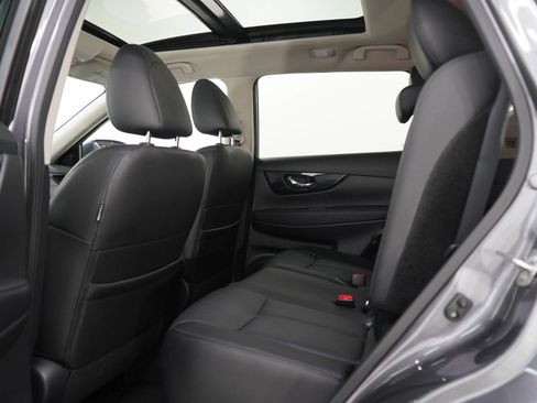 Used 2020 Nissan Rogue SL w/ Premium Package AWD/4WD image 19