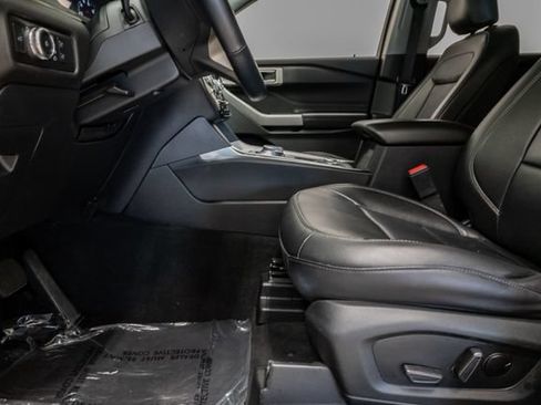 Used 2022 Ford Explorer Limited AWD/4WD image 11