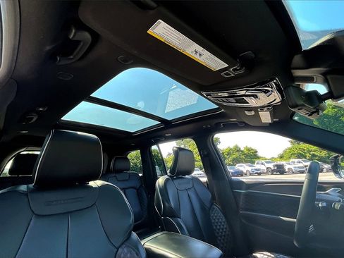 Used 2022 Jeep Grand Cherokee Summit w/ Adv Protech Group IV image 23