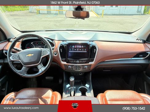 Used 2019 Chevrolet Traverse High Country AWD/4WD image 18