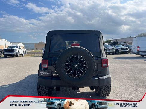 Used 2017 Jeep Wrangler Unlimited Sport w/ Quick Order Package 24S image 6