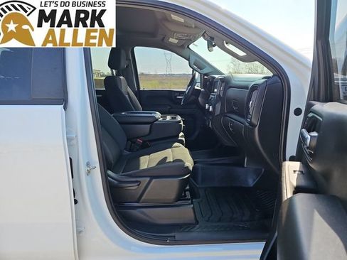 Used 2025 GMC Sierra 3500 Pro AWD/4WD image 27