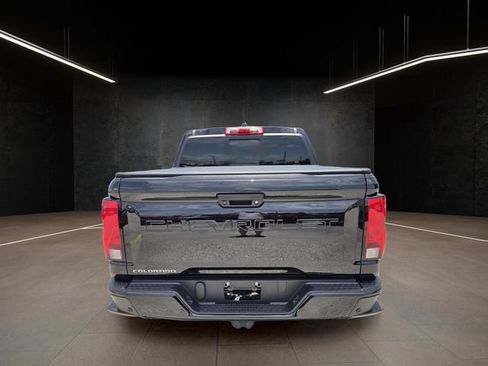 Used 2025 Chevrolet Colorado LT AWD/4WD image 6