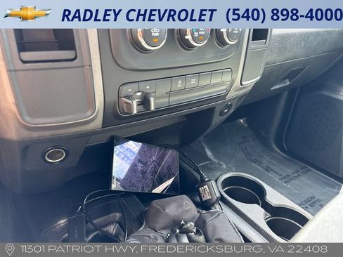 Used 2015 RAM 2500 Tradesman w/ Chrome Appearance Group AWD/4WD image 10