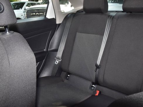 Used 2019 Volkswagen Jetta S image 18