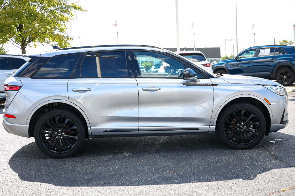 Certified 2024 Lincoln Corsair Reserve w/ Jet Appearance Package AWD/4WD image 29