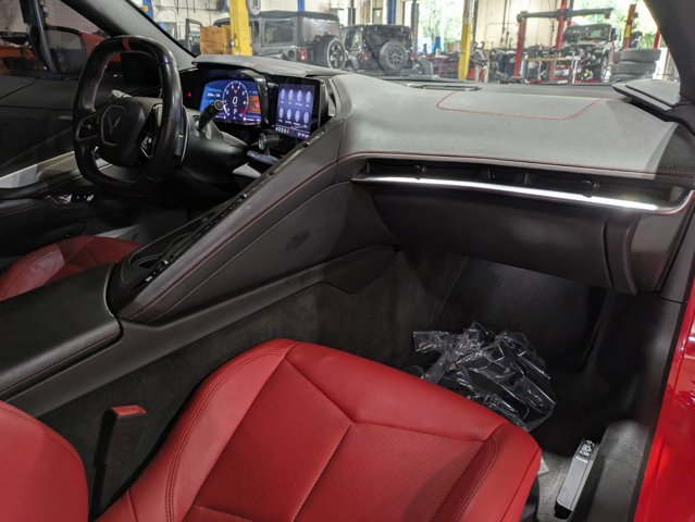 Used 2022 Chevrolet Corvette Stingray Coupe w/ 1LT RWD image 13