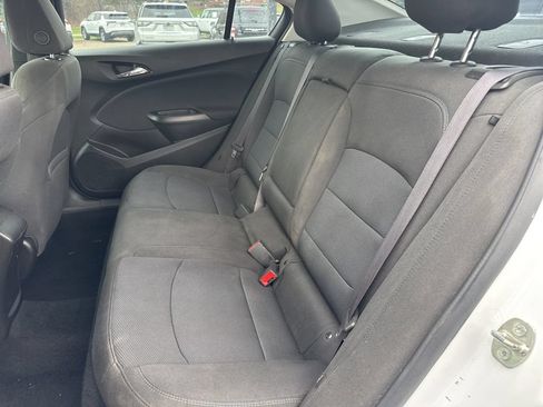 Used 2016 Chevrolet Cruze LT FWD image 16