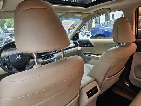 Used 2015 Honda Accord EX-L image 33