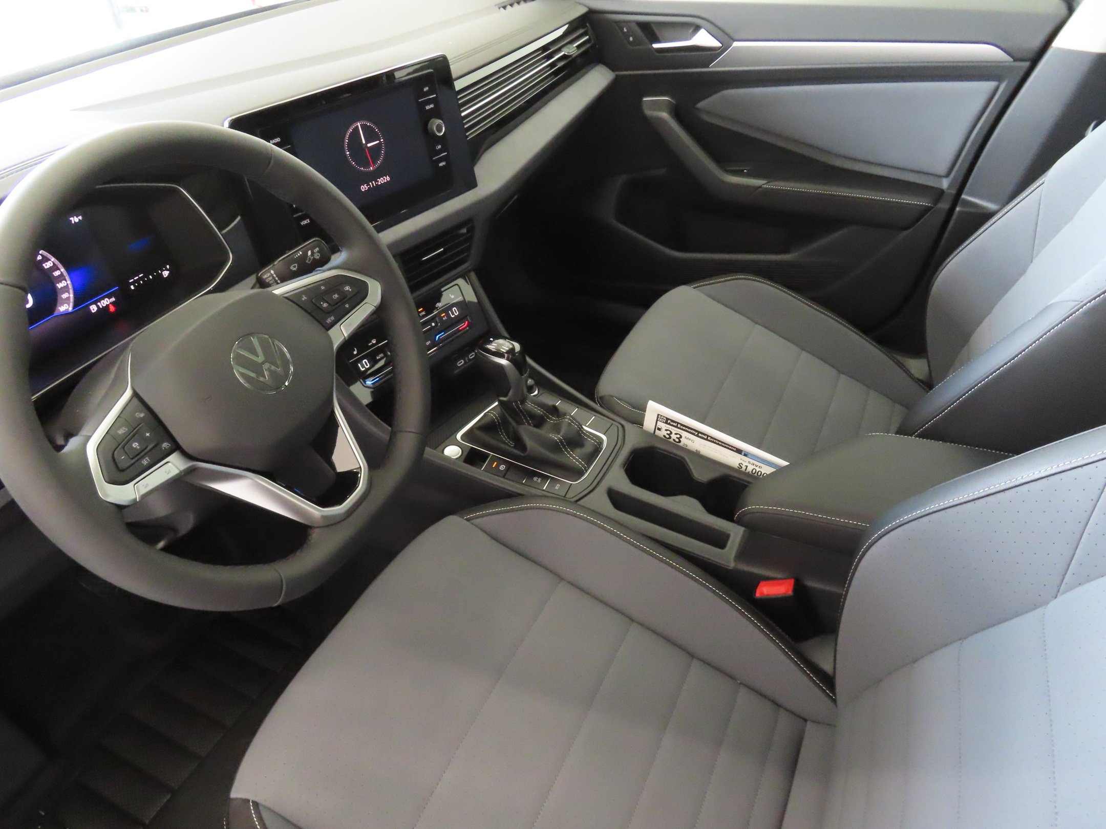 Used 2026 Volkswagen Jetta SE FWD image 20