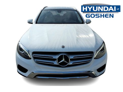 Used 2019 Mercedes-Benz GLC 300 4MATIC image 2