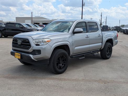 Used 2019 Toyota Tacoma SR w/ SR Convenience Package image 7