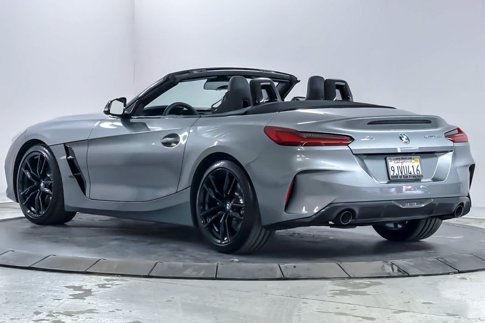 Used 2024 BMW Z4 sDrive30i w/ Shadowloine Package RWD image 5