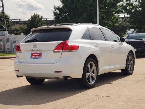 Used 2012 Toyota Venza LE w/ LE Convenience Pkg FWD image 3