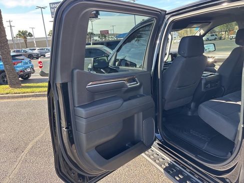 Used 2023 Chevrolet Silverado 1500 LT Trail Boss w/ Protection Package image 11