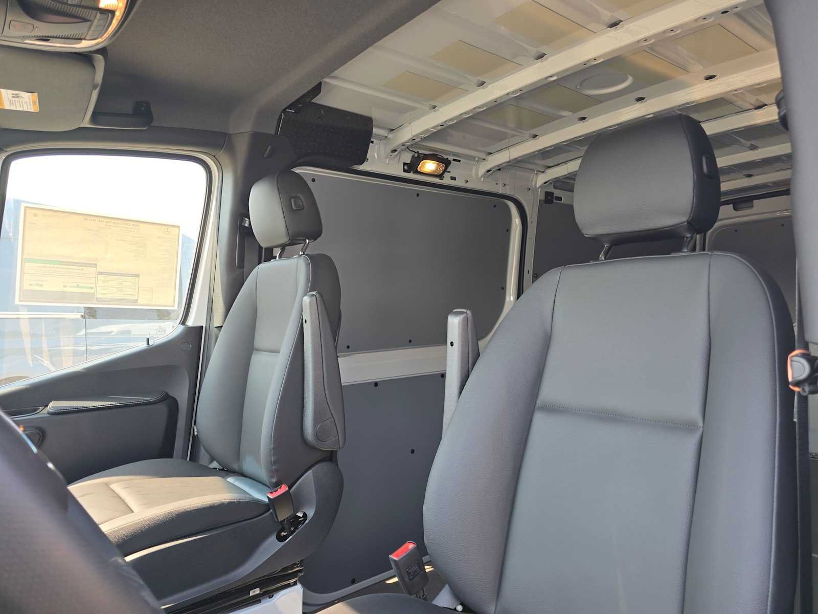 Used 2026 Mercedes-Benz Sprinter 2500 image 22