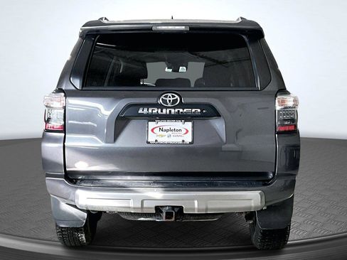 Used 2019 Toyota 4Runner TRD Off-Road image 3