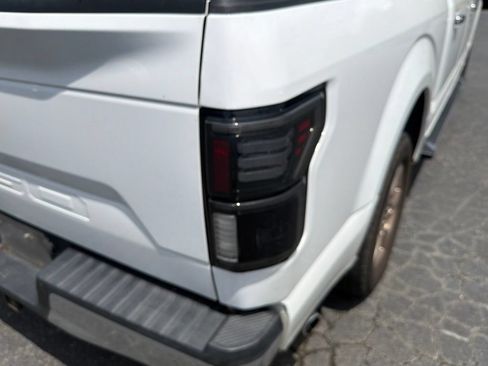 Used 2018 Ford F150 XLT w/ Equipment Group 301A Mid RWD image 16