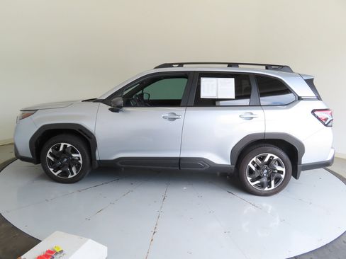 Used 2026 Subaru Forester Limited AWD/4WD image 7
