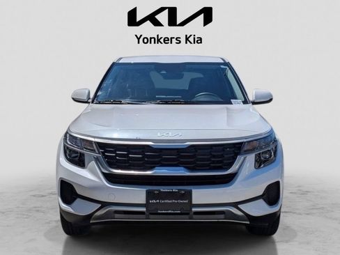 Used 2022 Kia Seltos LX AWD/4WD image 3