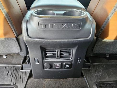 Used 2019 Nissan Titan Platinum Reserve w/ Platinum Utility Package image 18