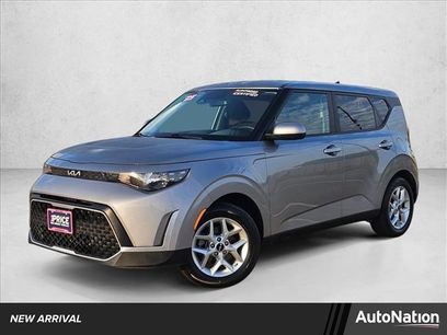 Used 2025 Kia Soul LX w/ LX Technology Package