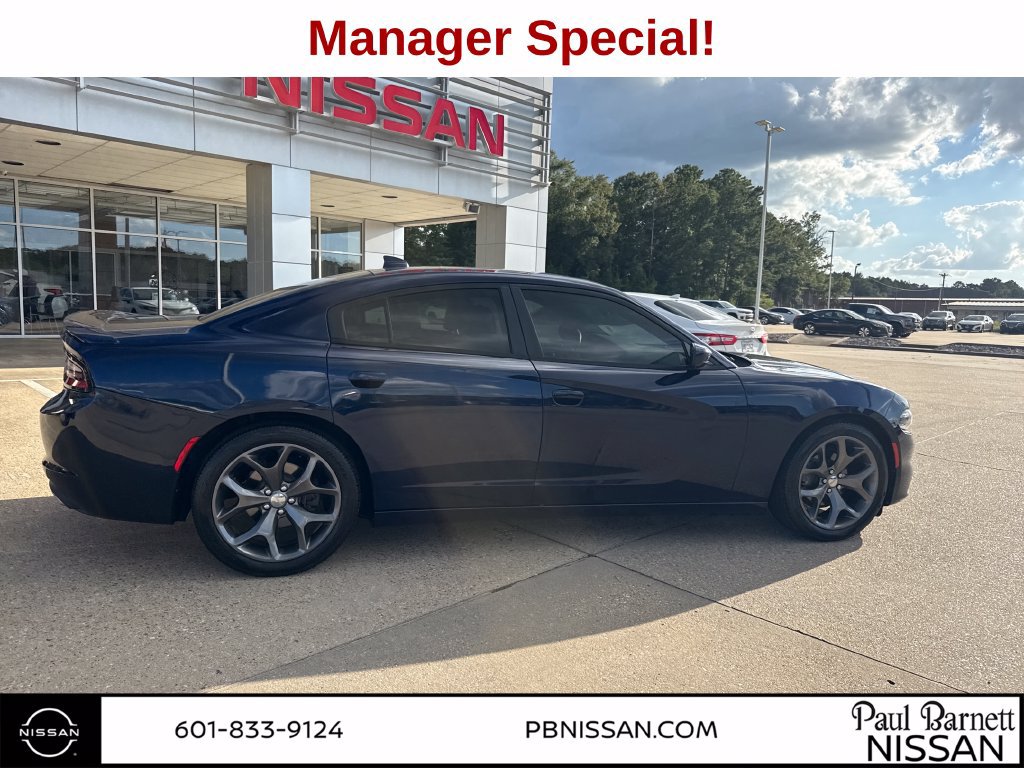 Used 2016 Dodge Charger SXT w/ Rallye Group RWD image 9