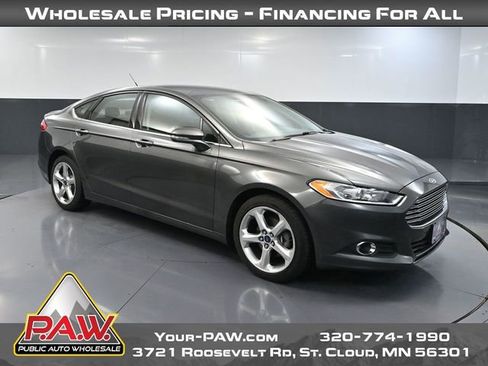 Used 2016 Ford Fusion SE w/ Equipment Group 201A image 1