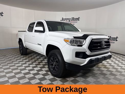 Used 2020 Toyota Tacoma SR image 5