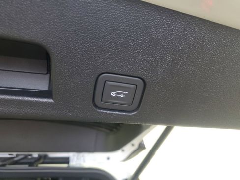 New 2026 Chevrolet Traverse LT w/ Sun and Wheel Package image 35