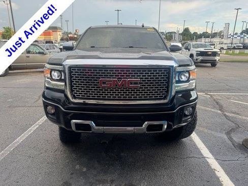 Used 2014 GMC Sierra 1500 Denali w/ Suspension Package, Off-Road AWD/4WD image 2