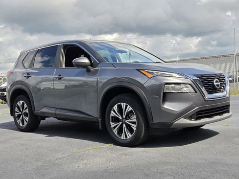 Used 2023 Nissan Rogue SV FWD image 7